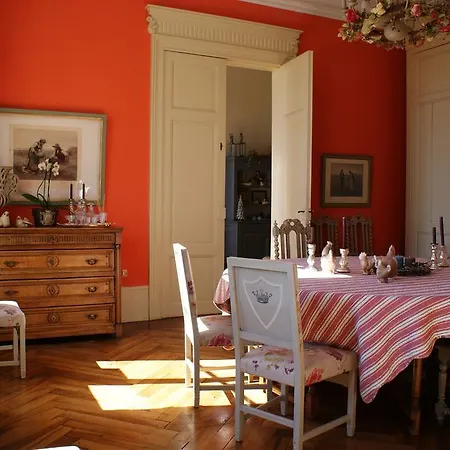 Château De Grenier 3*