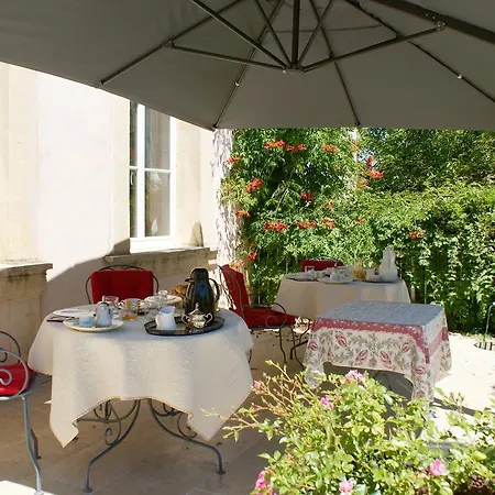 Couette-café Château De Grenier