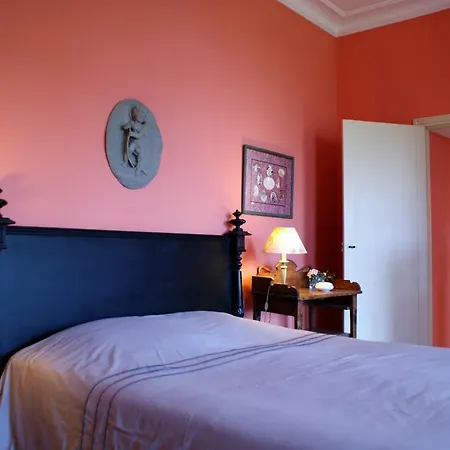 לינה וארוחת בוקר Chateau De Grenier Saint-Léger