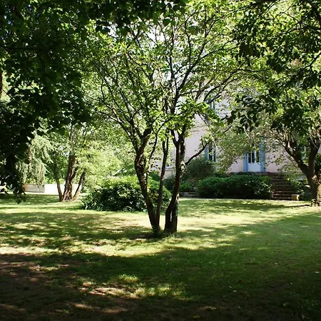 Château De Grenier Couette-café 3*