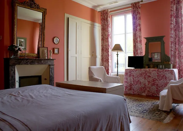 Chateau De Grenier Saint-Léger