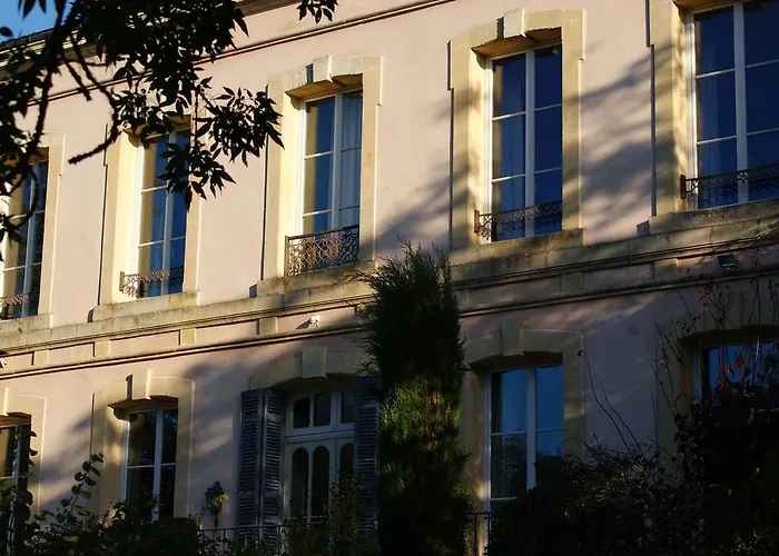 فندق مبيت وإفطار Chateau De Grenier Saint-Léger